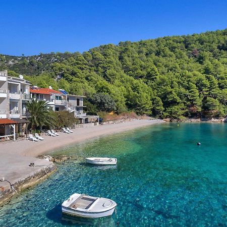 Apartments Milivoj Bogomolje エクステリア 写真