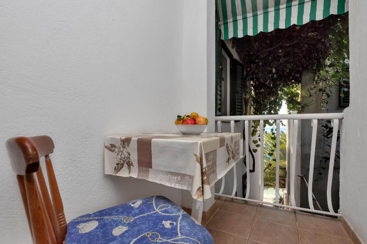 Apartments Milivoj Bogomolje エクステリア 写真
