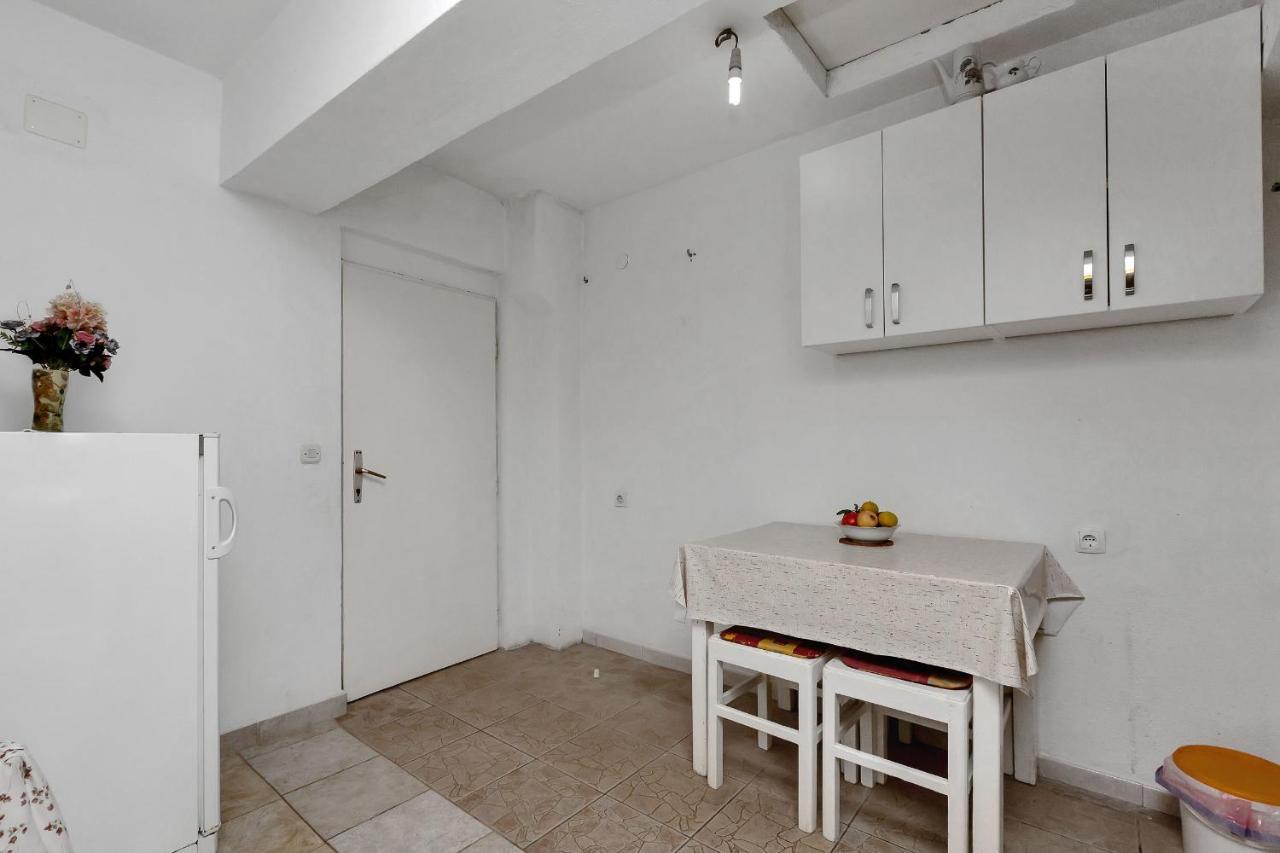 Apartments Milivoj Bogomolje エクステリア 写真